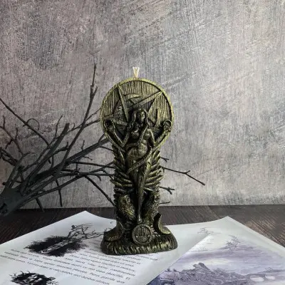 Воскова бронзова свічка - Ліліт з пентаграмою (20 см)