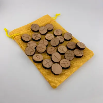 Скандинавські круглі руни для ворожіння з анотацією, вільха