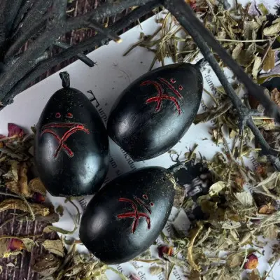 Восковая черная свеча - Черные яйца с полынью для ритуала очистки, набор 3 шт (6 см)